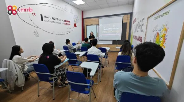 1.www .cmmbvietnam.com tung bung khai giang tai cmmb
