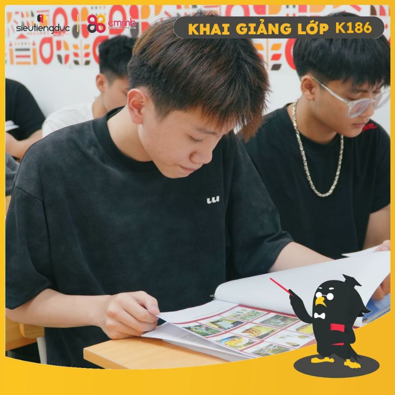 Khai giảng lớp K186 – Câu chuyện chạm tới nước Đức cùng CMMB 1 Khoảnh khắc khai giảng lớp K186 tại CMMB Việt Nam