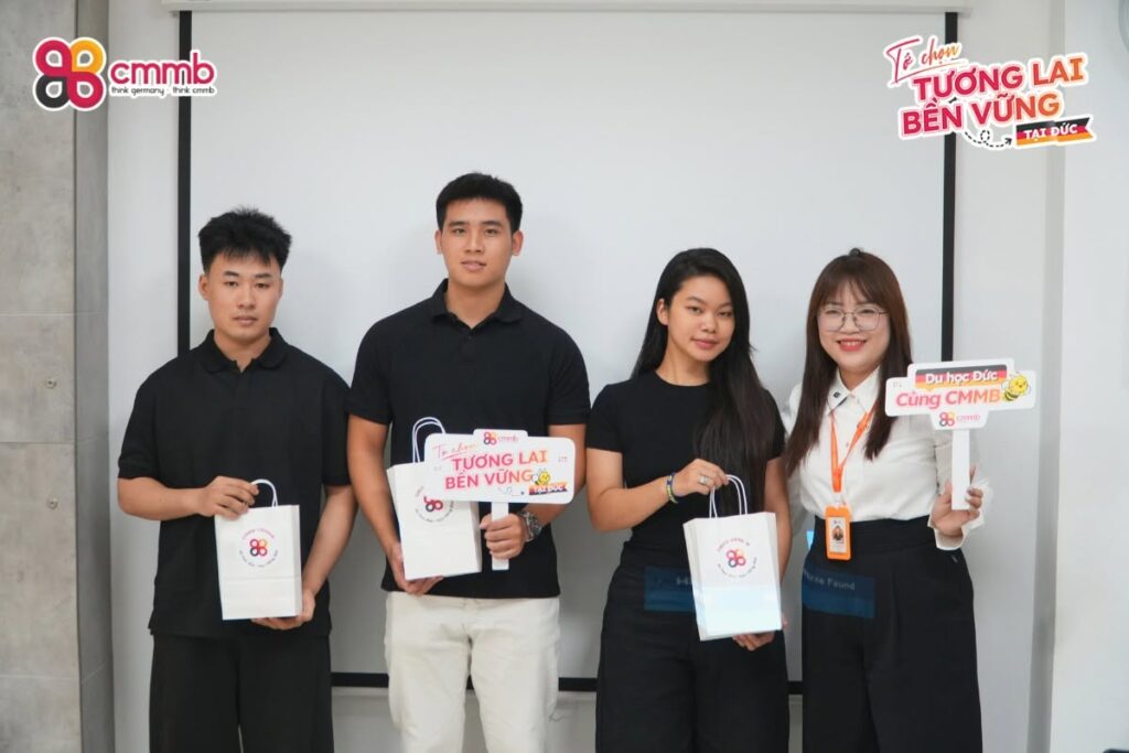 Tiễn bay học viên tháng 8/2026: Chúc CMMBER vững bước sang Đức 2 769088478 122271829916041610 1119209136939047637 n
