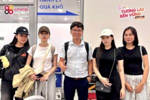 Tiễn bay học viên tháng 9/2026